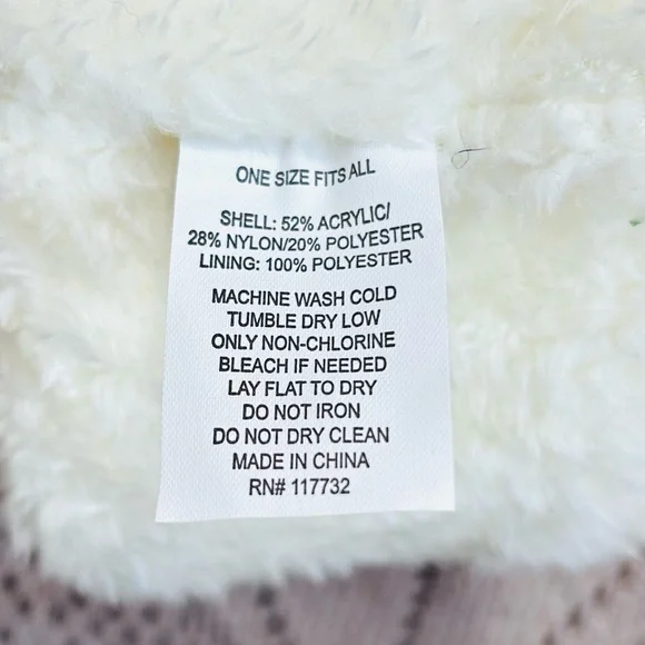 ZeroXposur Cream Knit Hat Pom Pom - Picture 6 of 7